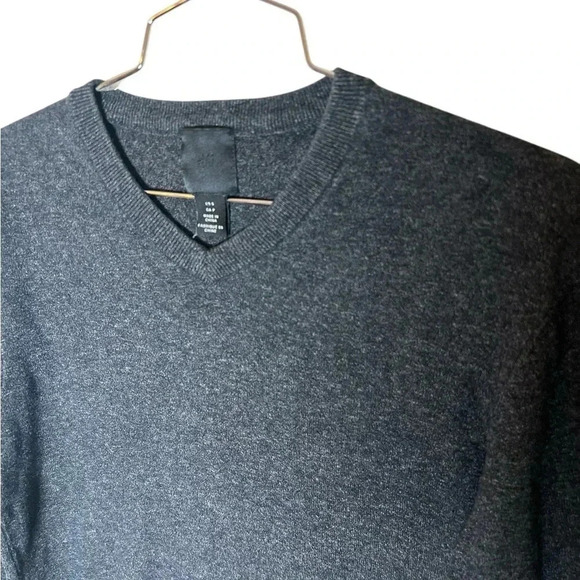 H&M Crew Neck Sweater/Sweatshirt Sz Small - Picture 2 of 3
